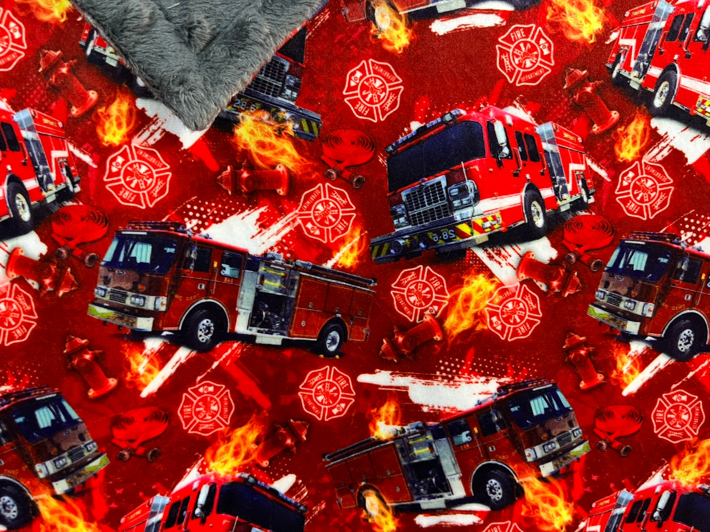 Doudou Minky POMPIER