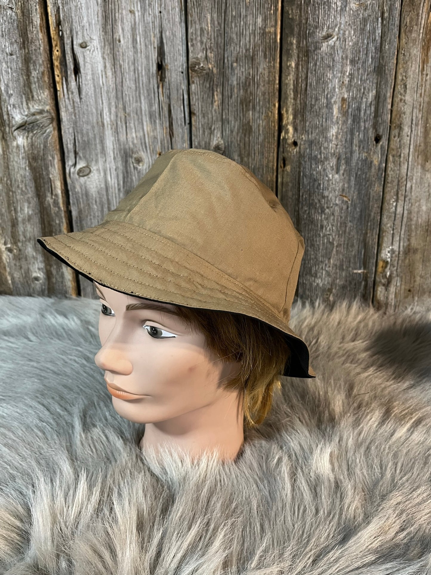 Chapeau Bob beige et noir/ANIMAUX Réversible 2 en 1