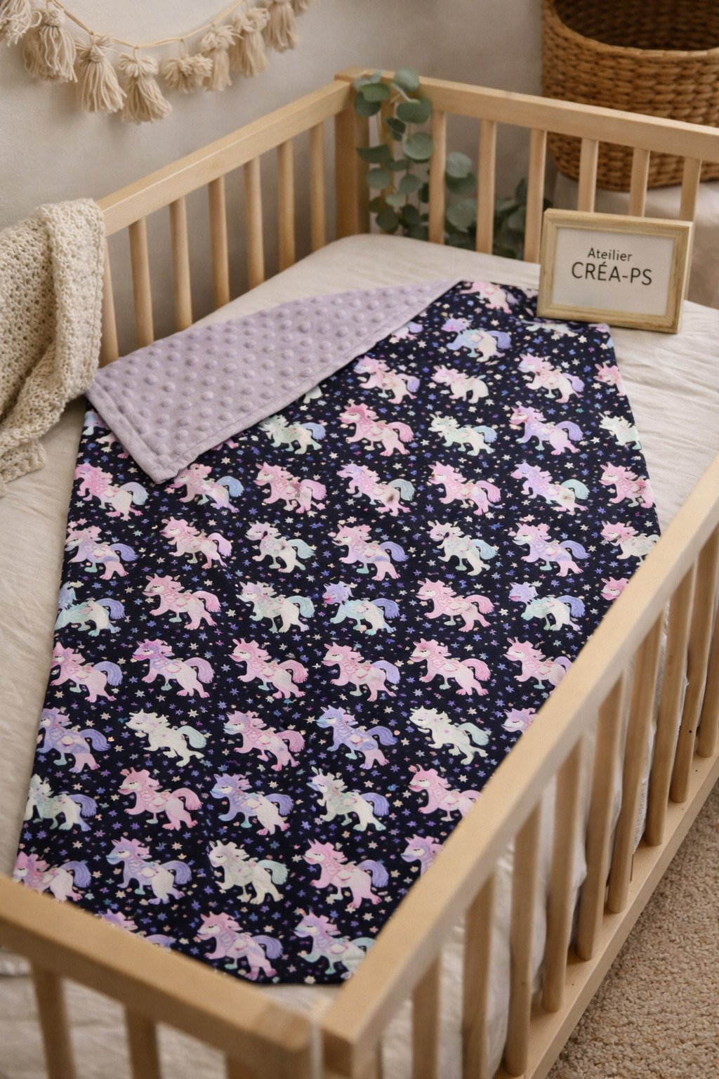 Couverture doudou en Minky doublée - Motif licorne