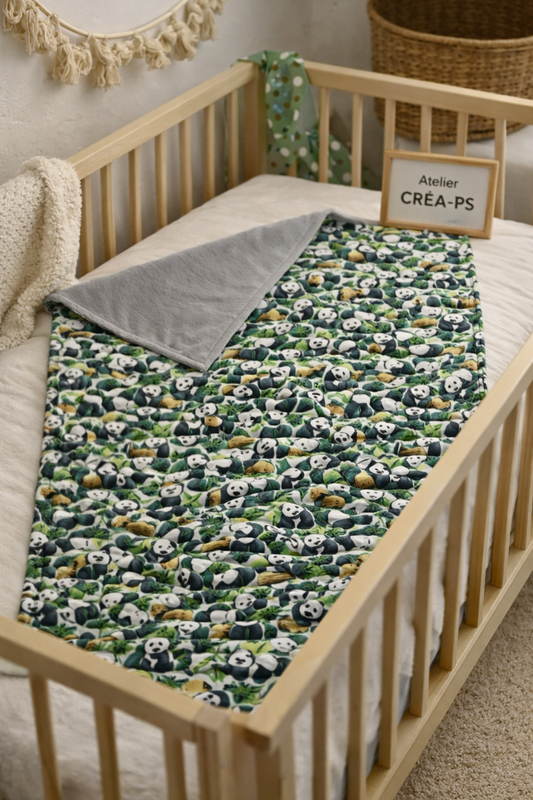 Couverture doudou en Minky doublée - Motif panda
